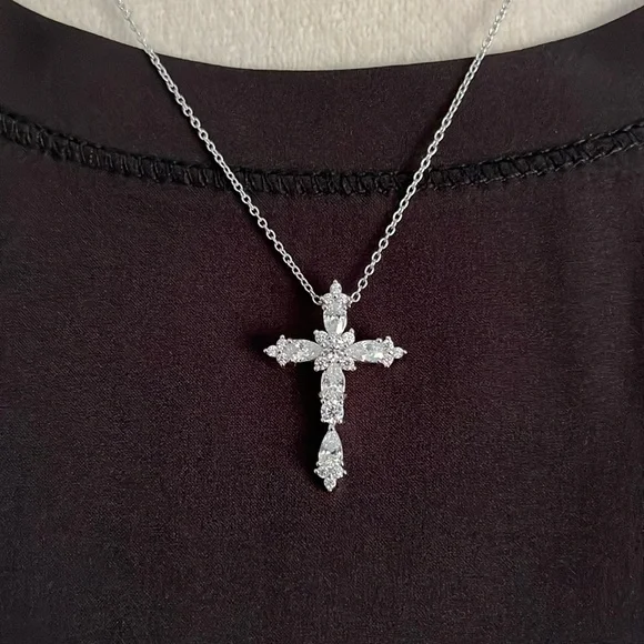 Bella Luce 2.23 CTW Rhodium over Sterling Silver Cross Pendant 18” chain - Picture 5 of 5